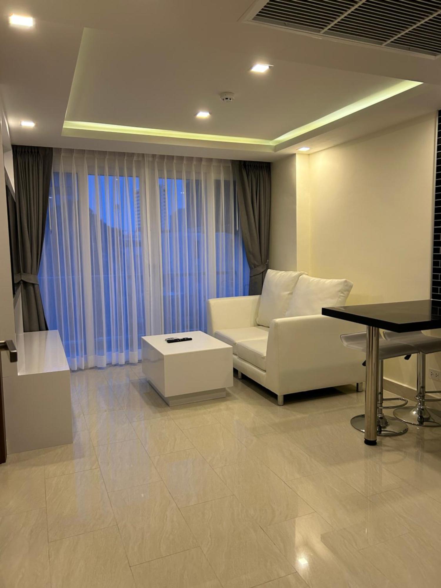 Grand Avenue Condo By Bormon Pattaya Exterior photo